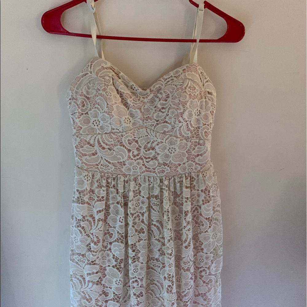 Women’s white medium mesh dress